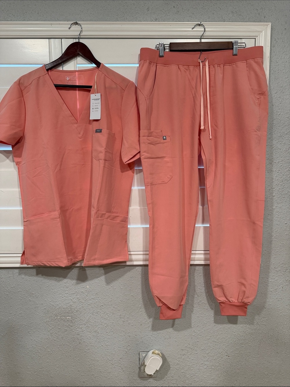 Figs Women’s Coral-Orange Scrub Top & Jogger Set